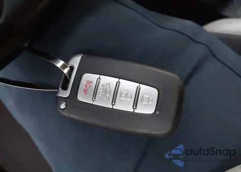 2016 Hyundai Veloster Turbo from USA, damaged, VIN KMHTC6AE9GU258145